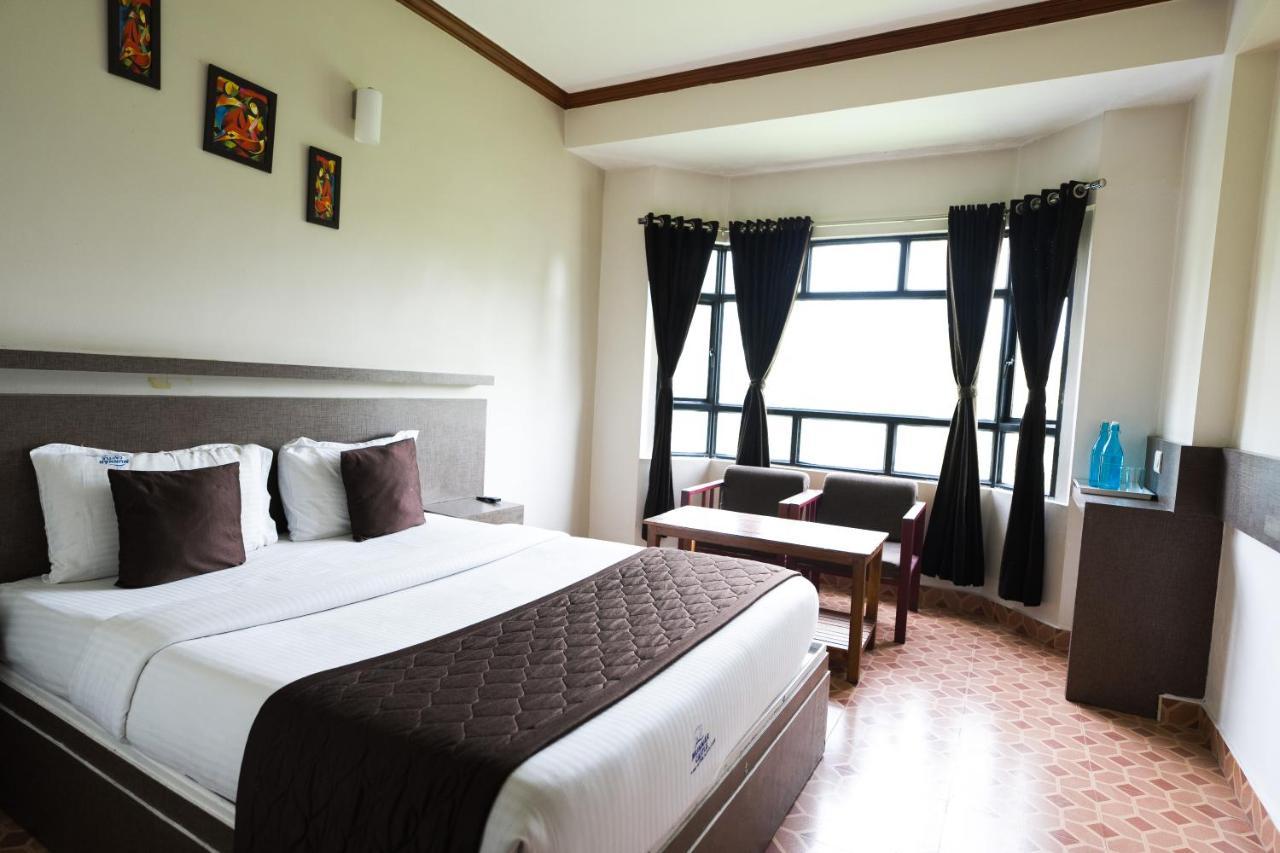 Munnar Castle Hotel Exterior photo