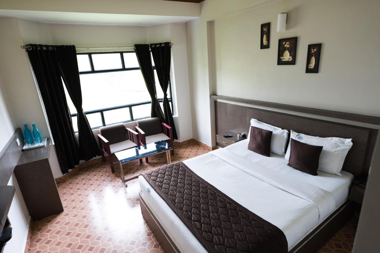 Munnar Castle Hotel Exterior photo